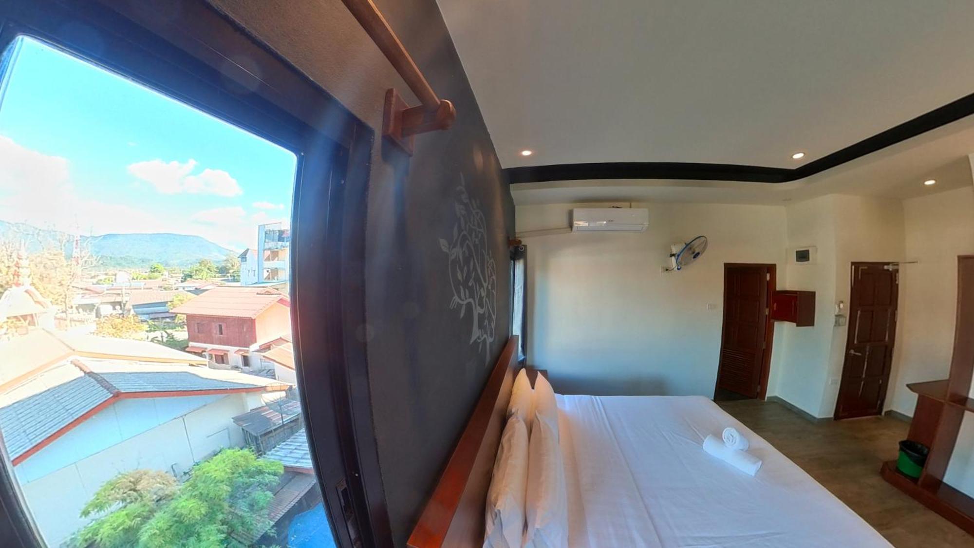 Faraway Suites Vang Vieng Room photo