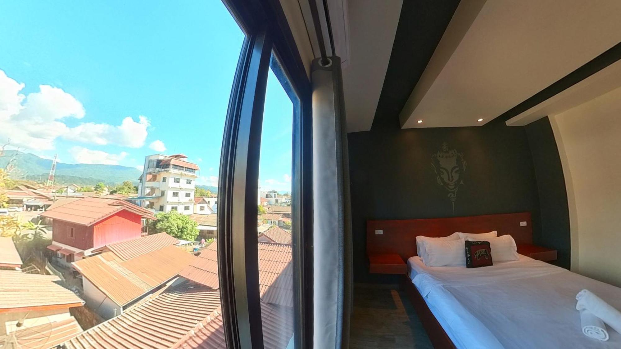 Faraway Suites Vang Vieng Room photo