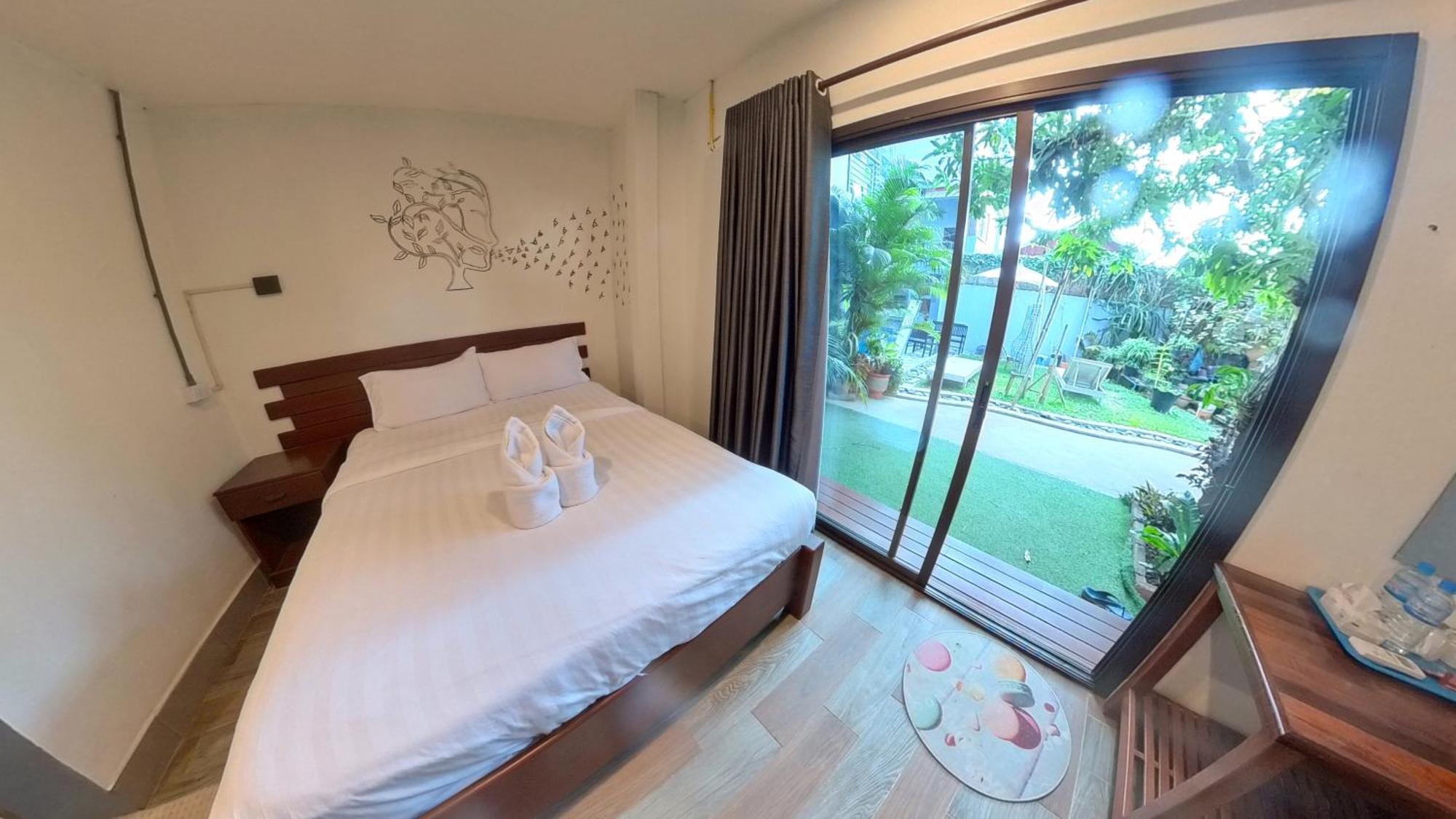 Faraway Suites Vang Vieng Room photo