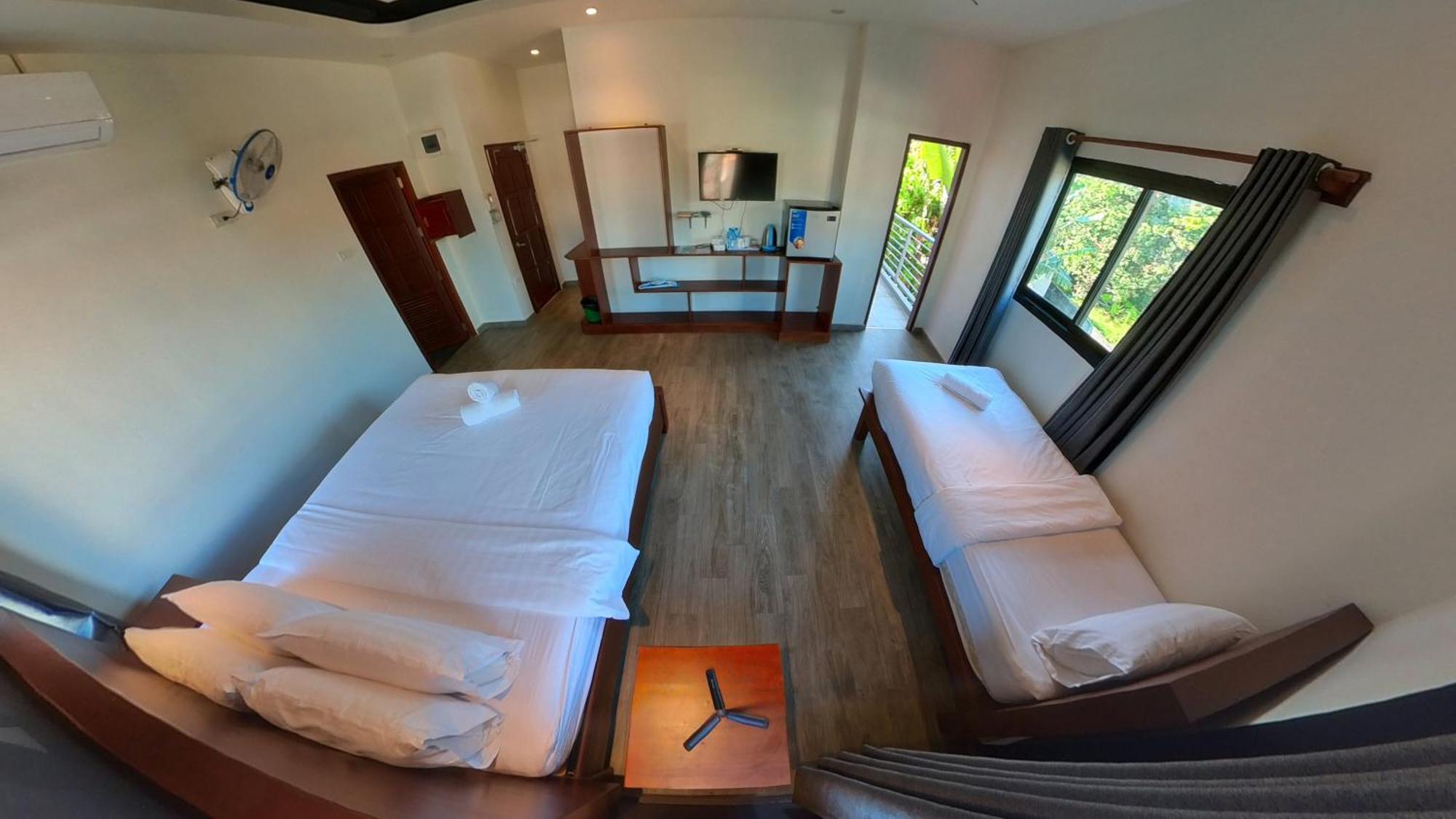 Faraway Suites Vang Vieng Room photo